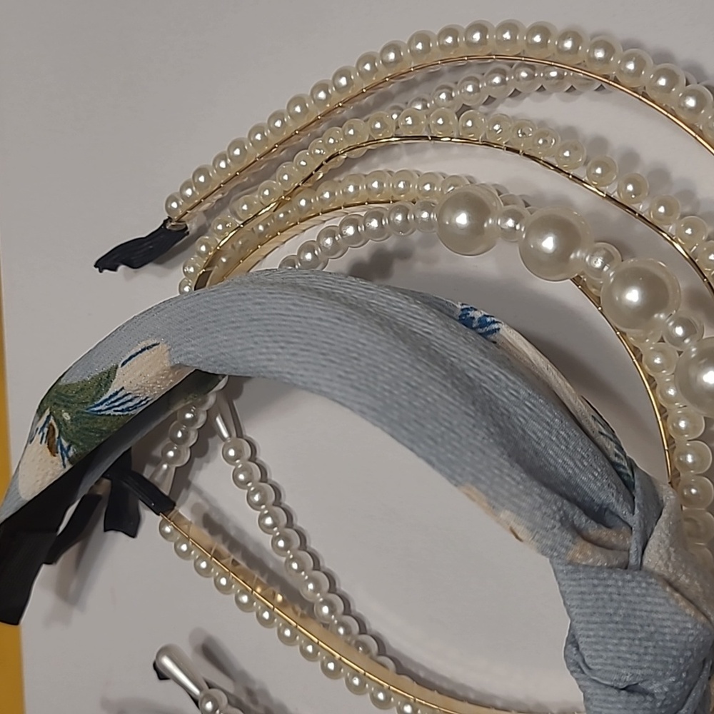 5 Elegant Pearl and 1 Floral Fabric Headbands - Picture 3 of 4